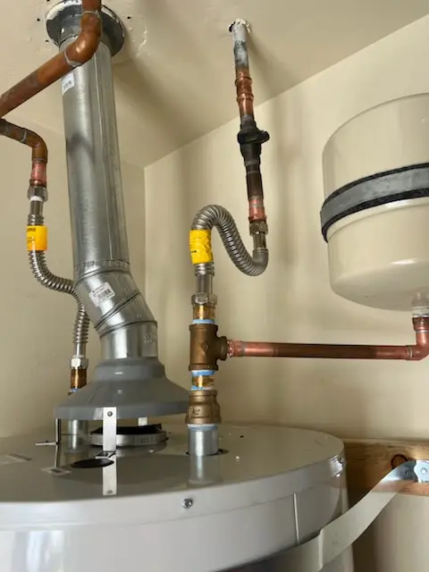 Water heater installation and plumbing repair in Browns